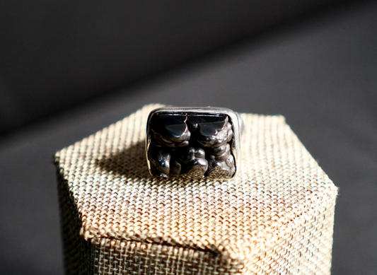 MOROCCAN MAGNETITE RING